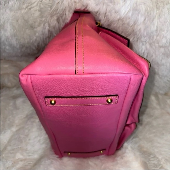 Dooney & Bourke Florentine Clayton in bubble gum pink with strap - Picture 6 of 12